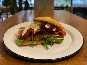 Ciabatta jamón crudo