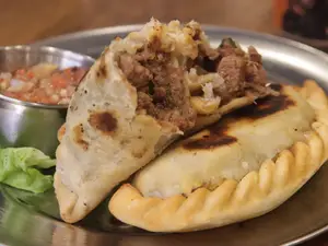 Empanadas tipo salteñas