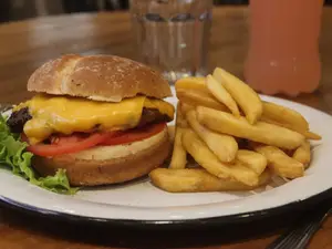 Hamburguesa cheddar simple