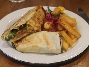 Wrap pulled pork
