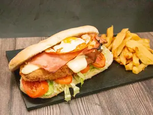 Sándwich de milanesa completo