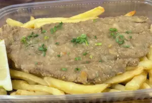 Milanesa con papas fritas