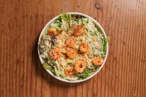 Ensalada caesar con langostinos
