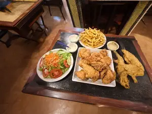 Pollo broaster por 12 unidades