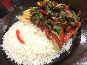 Lomo salteado