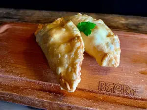 Empanadas Fritas De Bondiola