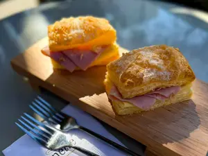 Fosforito De Jamon Y Queso