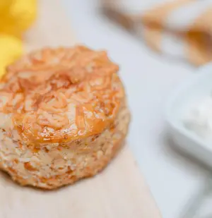 Scon De Queso Chico