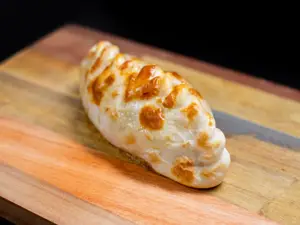 Salchicha y cheddar