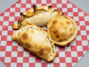 Empanada Jamón Y Queso