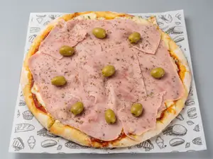 Pizza Muzza Y Jamón