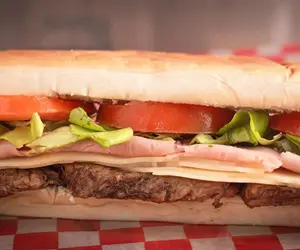 Sandwich de pollo apetit