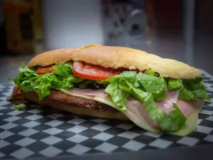 Sandwich mila carne buen apetit