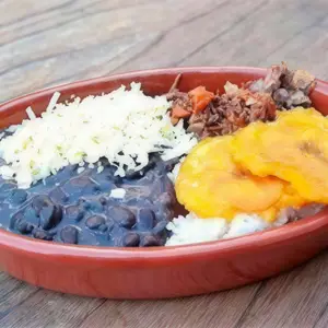 PABELLON CRIOLLO