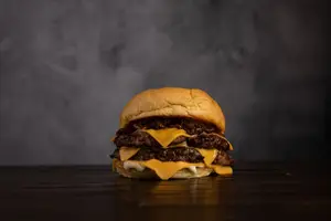 Mayolima Burger Doble+ Papas