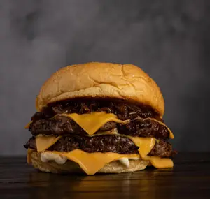 Mayolima Simple Burger+ Papas