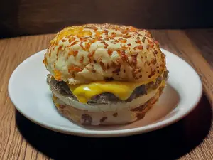 Simple con cheddar sin papas