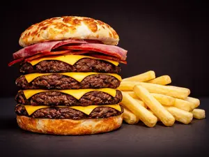 Cheeseburger Quintuple Bacon