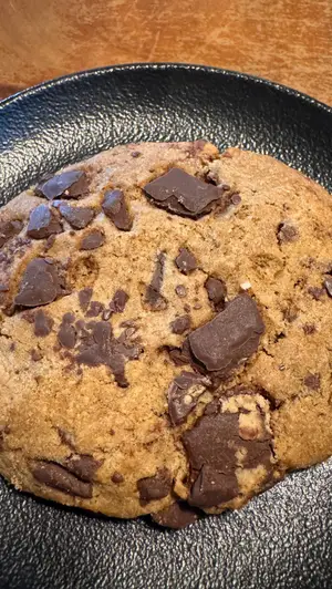 Cookie con chips de chocolate