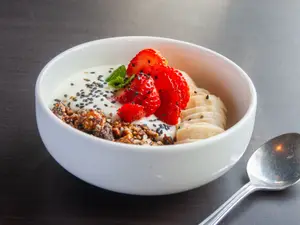 Promocion-yogur granola frutillas banana