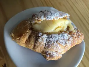 Factura Con Crema Pastelera