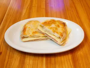 Mazazo Jamón Crudo Y Queso