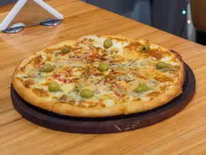 Pizza cuatro quesos