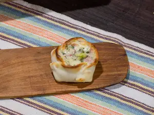 Canastita de jamón y roquefort