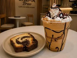Mocca frappe + buddin
