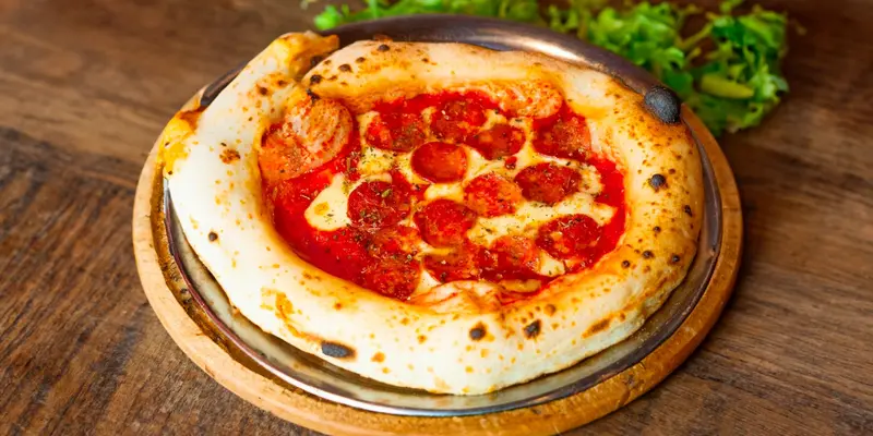 Camorra Pizzeria Napoletana Saavedra