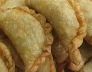 Empanada de carne frita