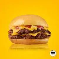 Cheese burger con papas fritas