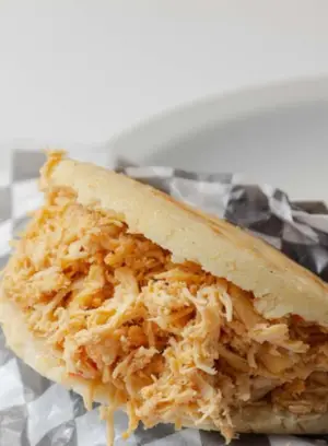 Arepa de pollo