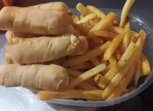 6 Tequeños Con Papas Fritas + Salsa