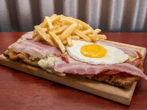Milanesa americana con Fritas