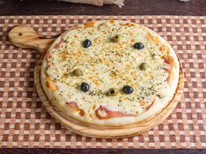 Grande de muzzarella con jamón