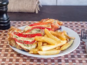 Milanesa j m con guarnición