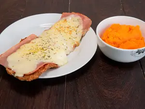 Milanesa napolitana guarnición