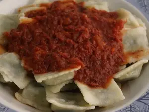 Spagheti con estofado de carne