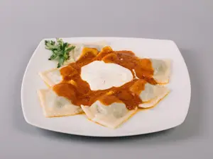 Ravioles ricotta y verd c/mixt