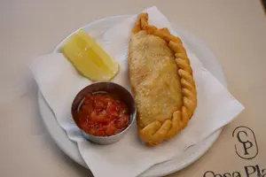 Empanada de carne cuchillo