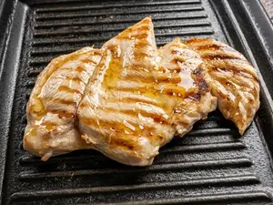 Pechuga de pollo grillada