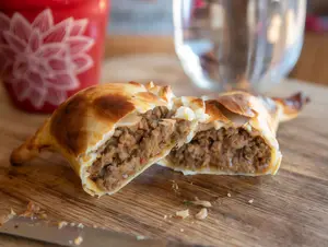 Empanada de Carne Picante
