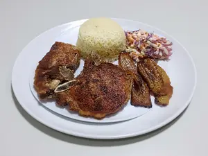Sopa de Res+Chuleta de Ce