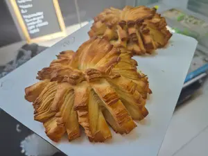Cremona de hojaldre