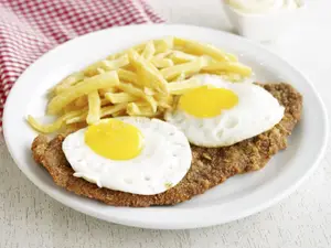 Milanesa a caballo + p/ fritas