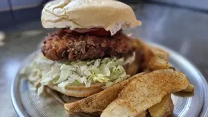 Sándwich v.i.s chicken