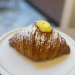 Croissant con Pastelera
