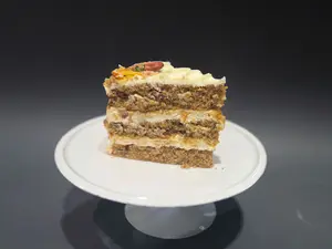 Porcion de carrot cake