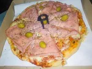 Pizza Jamon